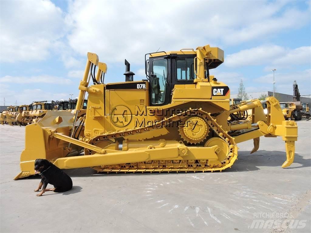 CAT D7R Dózerek