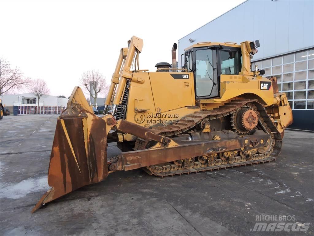 CAT D8T Dózerek