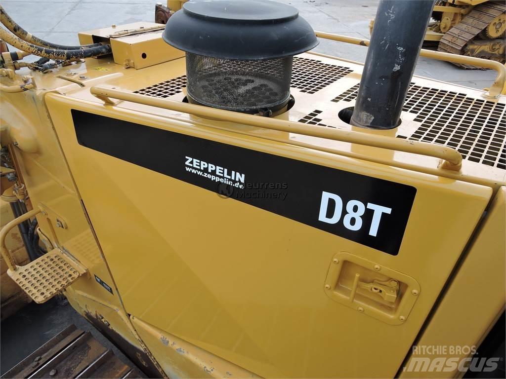 CAT D8T Dózerek