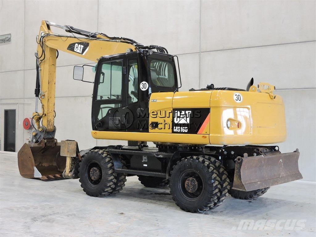 CAT M316D Gumikerekes kotrók