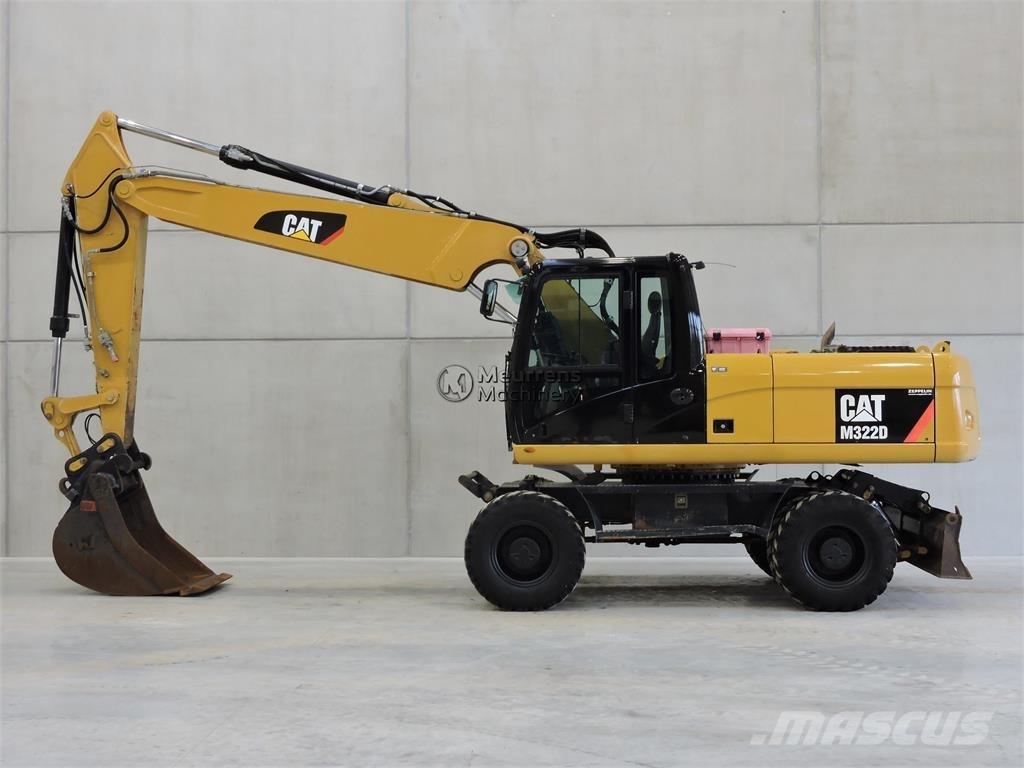 CAT M322D Gumikerekes kotrók
