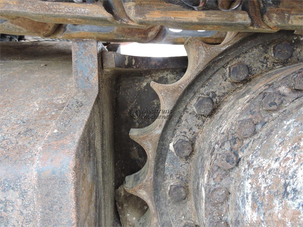 Hitachi ZX225 Lánctalpas kotrók