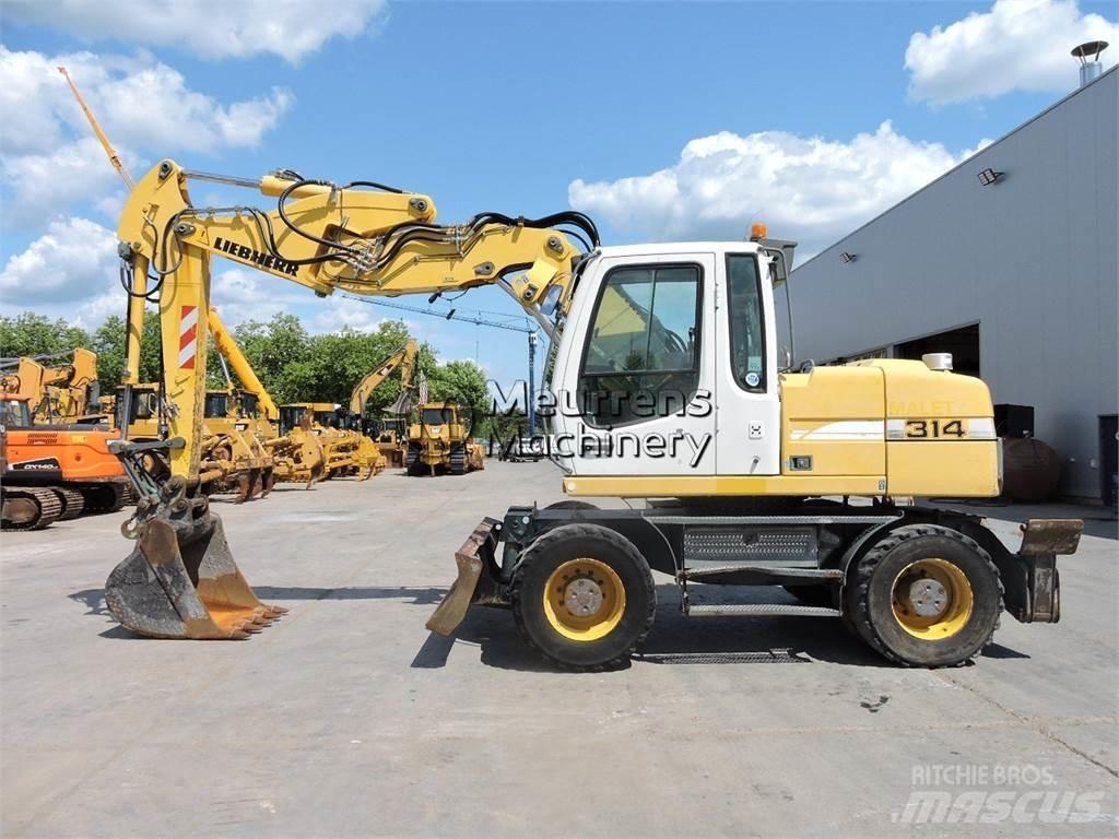 Liebherr A314 Gumikerekes kotrók