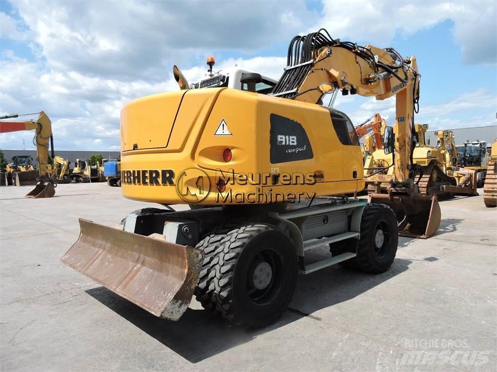 Liebherr A918 Gumikerekes kotrók