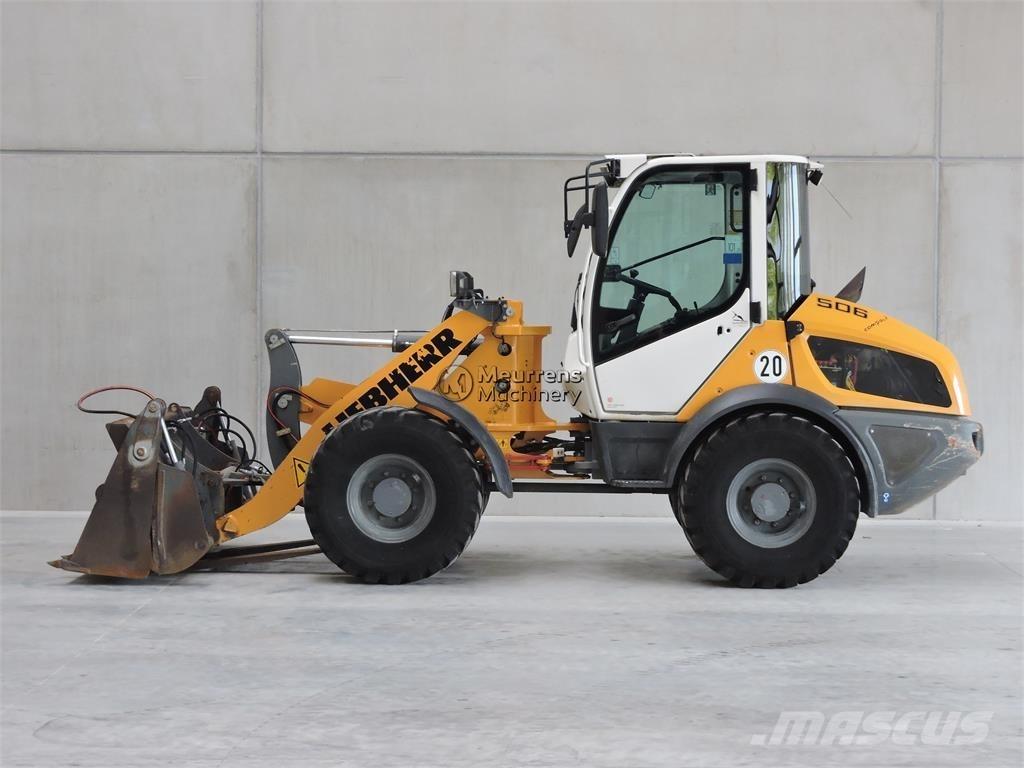 Liebherr L506 + FORK Gumikerekes homlokrakodók