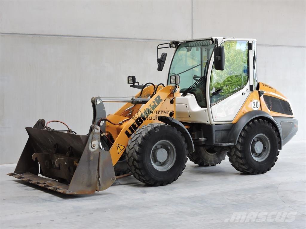 Liebherr L506 + FORK Gumikerekes homlokrakodók