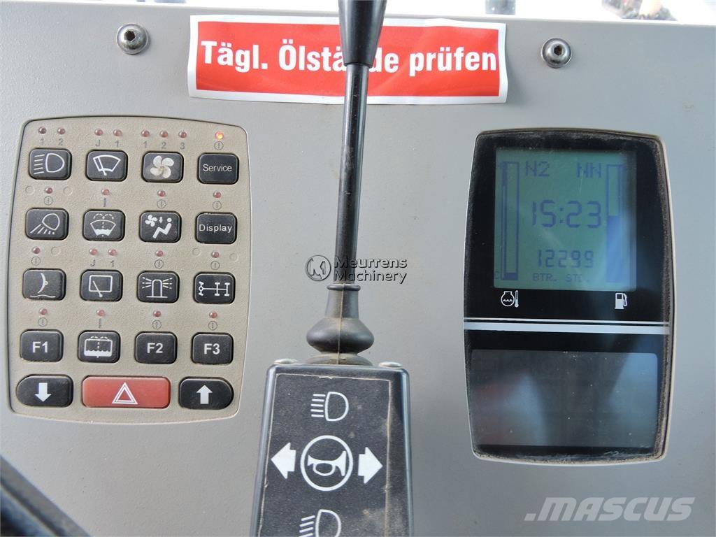 New Holland F106.6A Gréderek