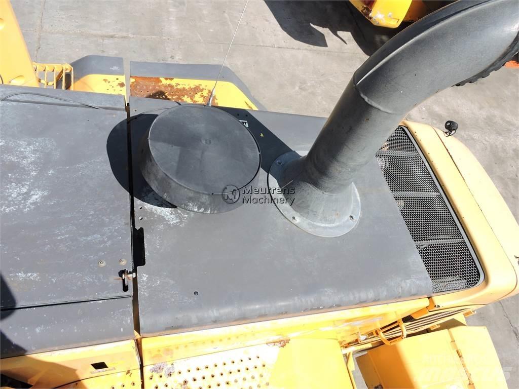Volvo L120F Gumikerekes homlokrakodók