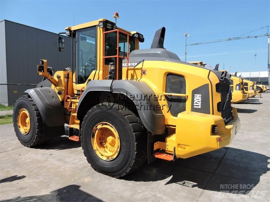 Volvo L120H Gumikerekes homlokrakodók