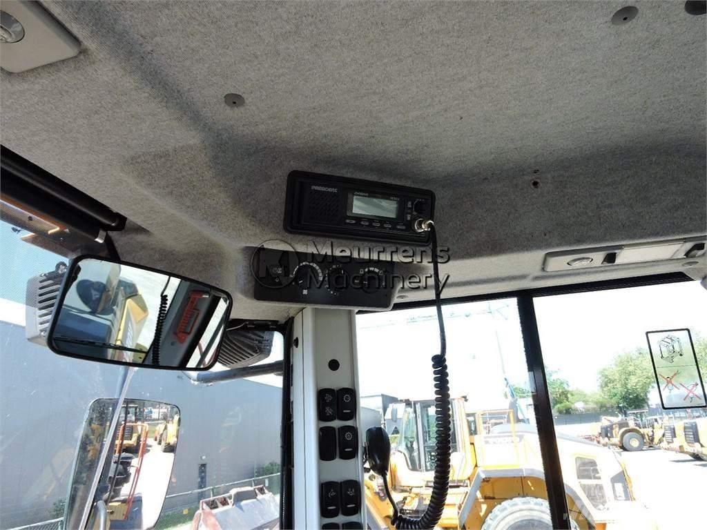 Volvo L120H Gumikerekes homlokrakodók