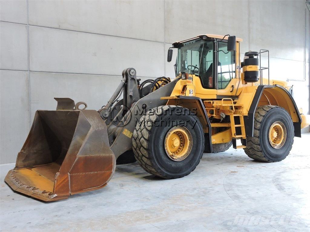 Volvo L180F Gumikerekes homlokrakodók
