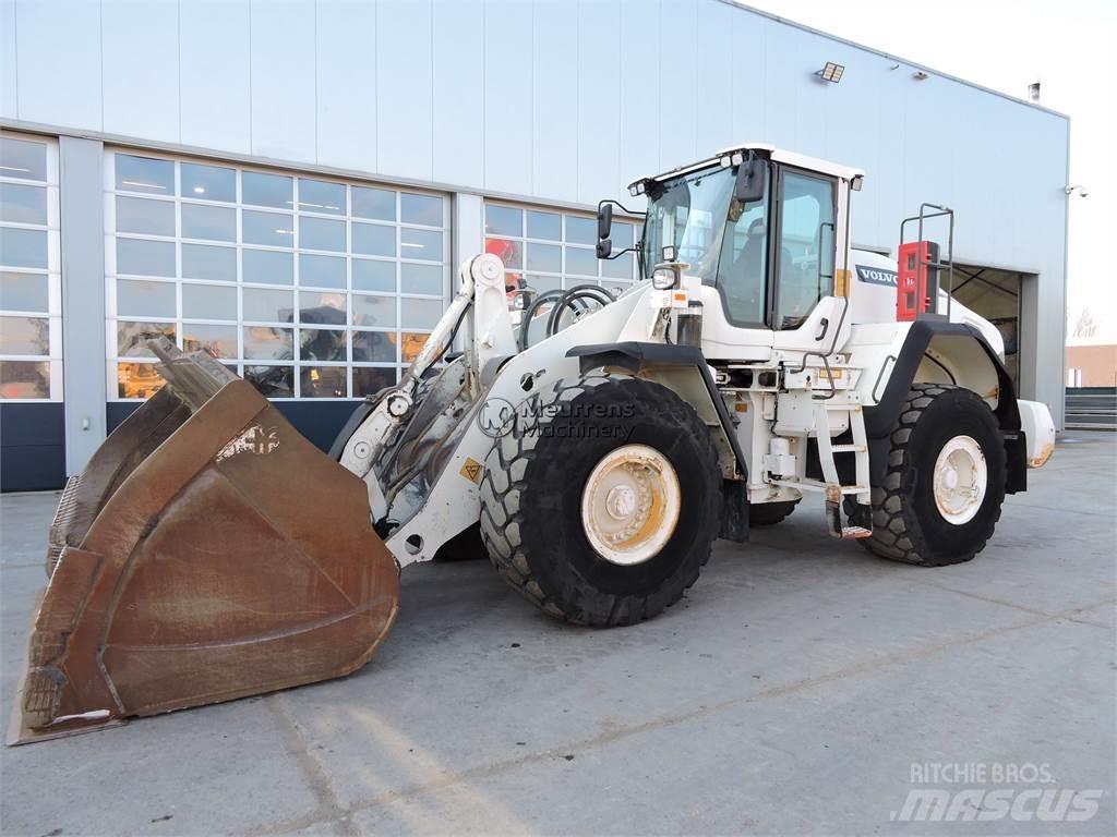 Volvo L180H Gumikerekes homlokrakodók