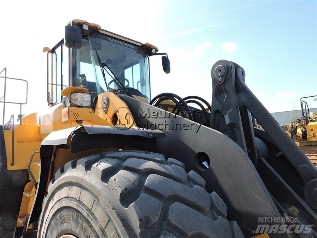 Volvo L220H Gumikerekes homlokrakodók