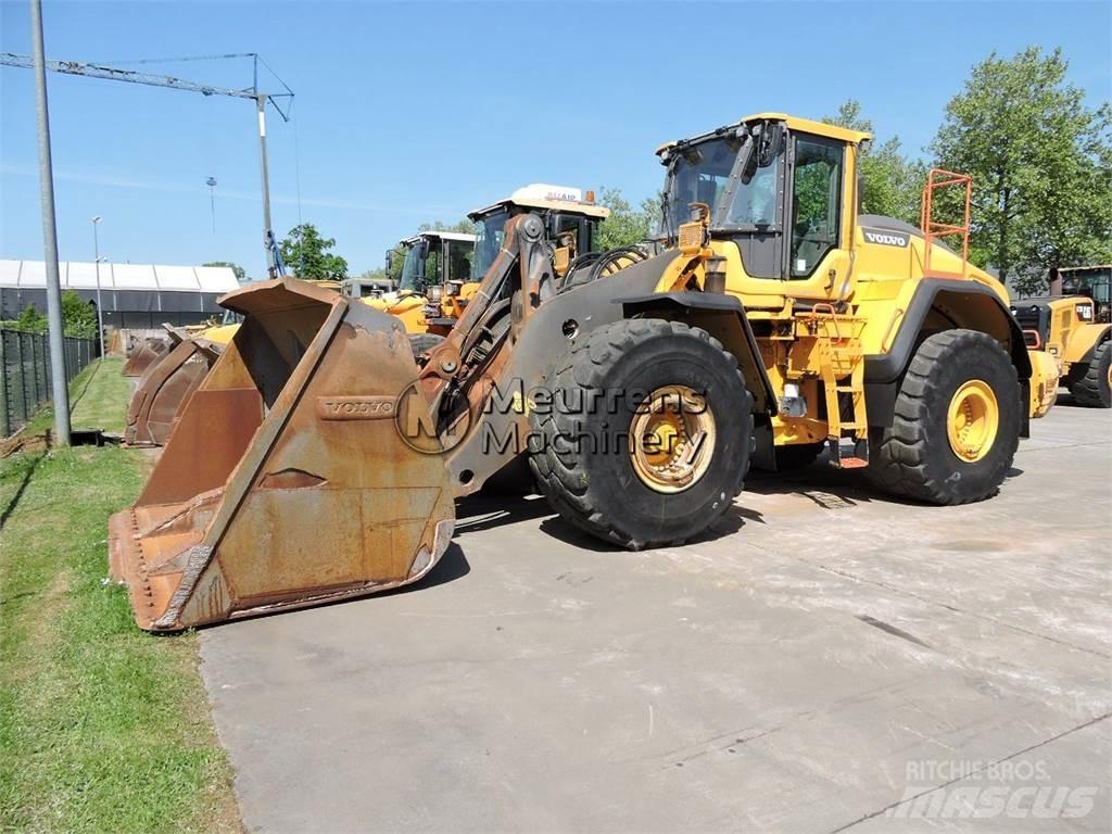 Volvo L220H Gumikerekes homlokrakodók