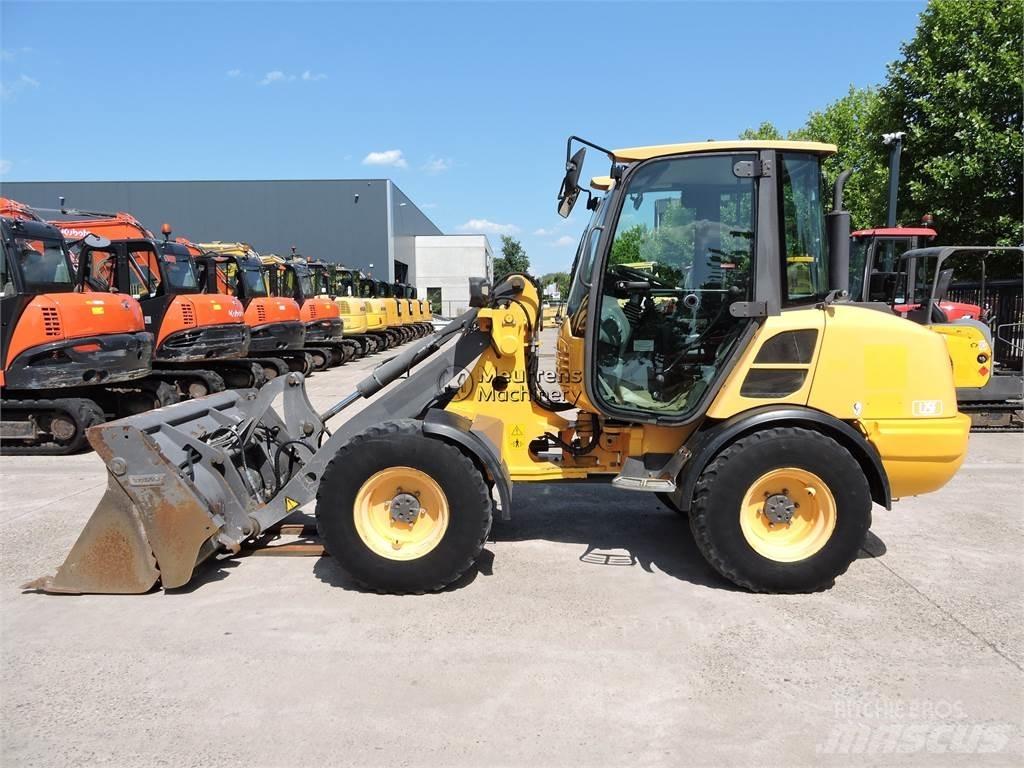 Volvo L25F + FORK Gumikerekes homlokrakodók