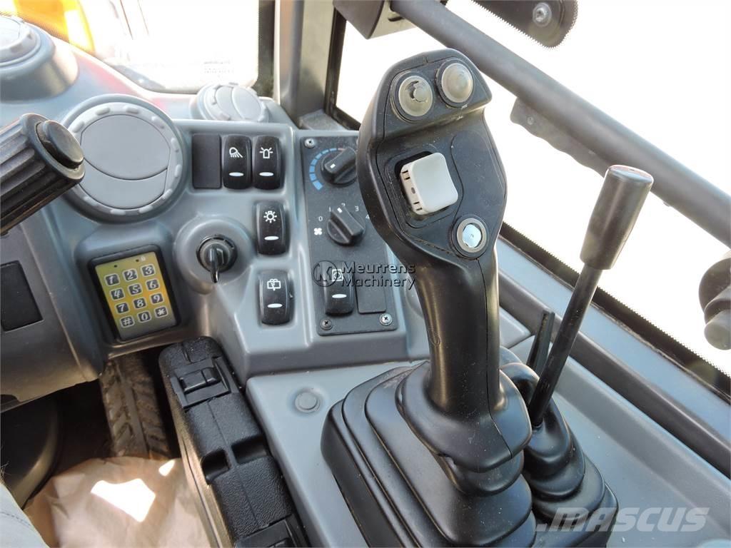 Volvo L25F + FORK Gumikerekes homlokrakodók
