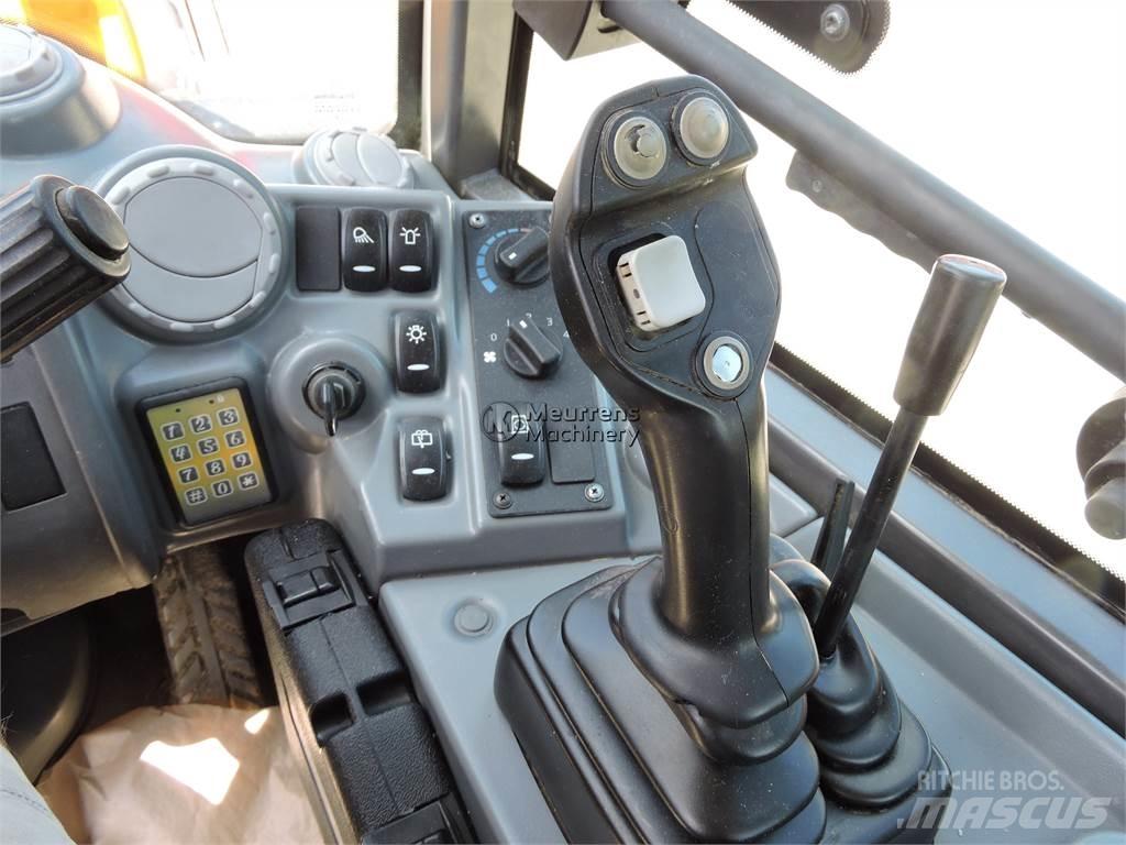 Volvo L25F + FORK Gumikerekes homlokrakodók