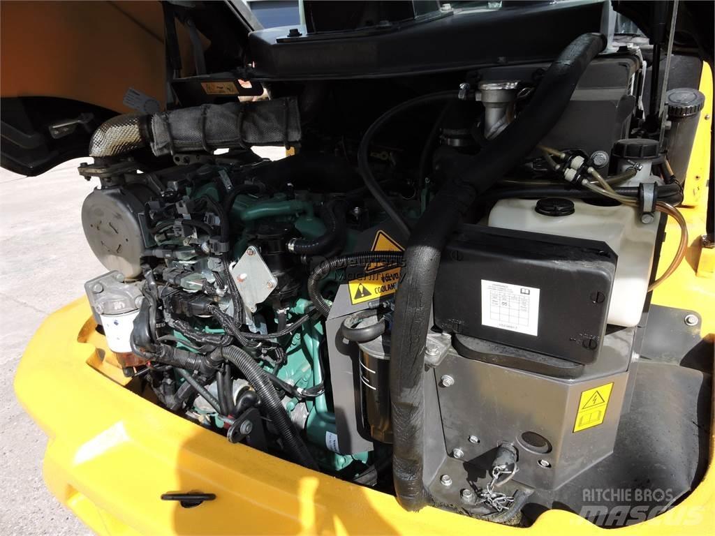 Volvo L30G Gumikerekes homlokrakodók