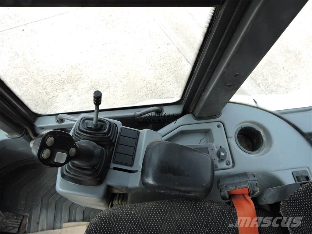 Volvo L30G + FORK Gumikerekes homlokrakodók