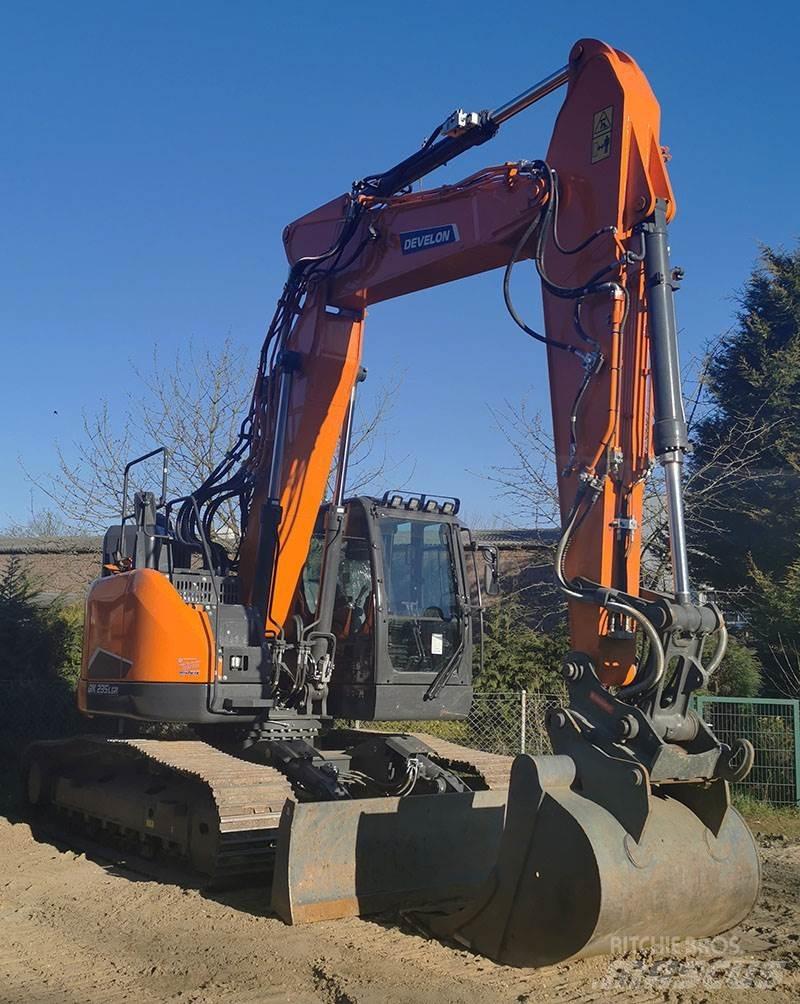 Develon DX 235 LCR-7 Lánctalpas kotrók