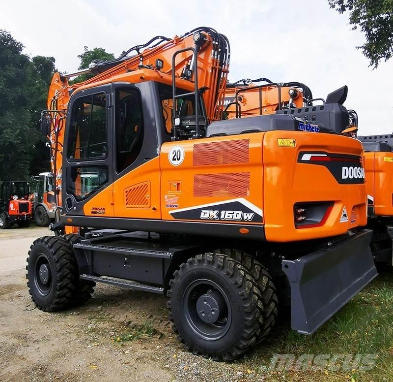 Doosan DX 160 W-7 Gumikerekes kotrók