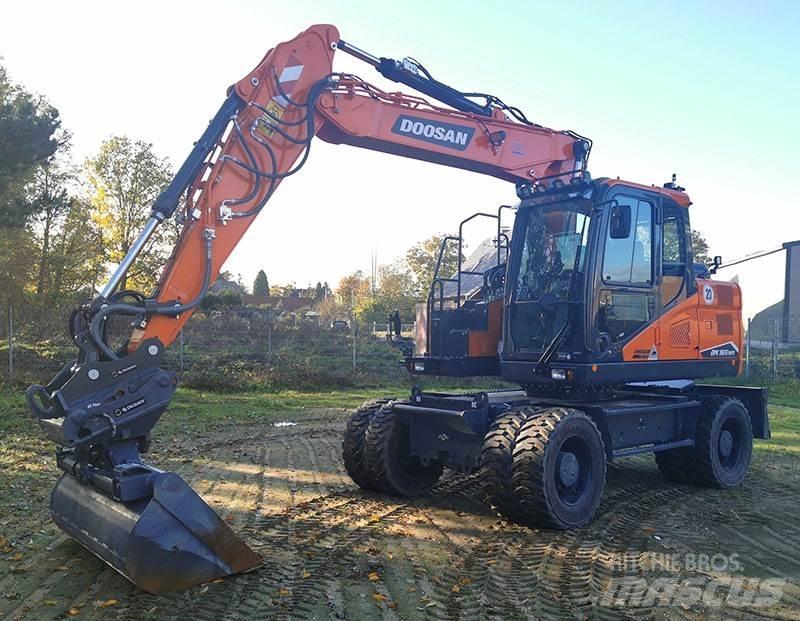 Doosan DX 165 WR-7 Gumikerekes kotrók