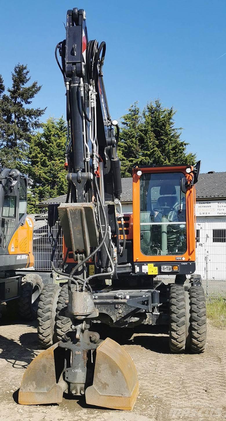 Schaeff TW 95/5 Gumikerekes kotrók