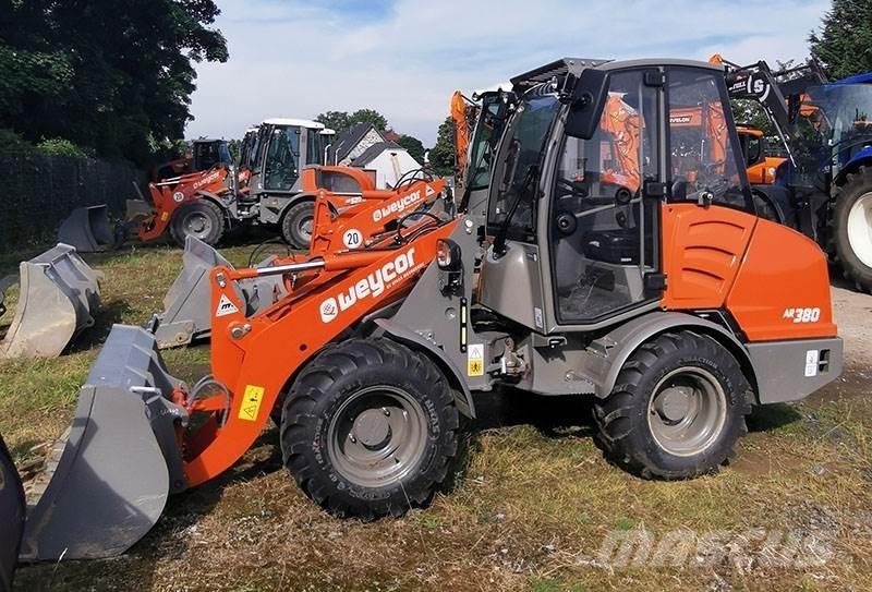 Weycor AR 380 Gumikerekes homlokrakodók
