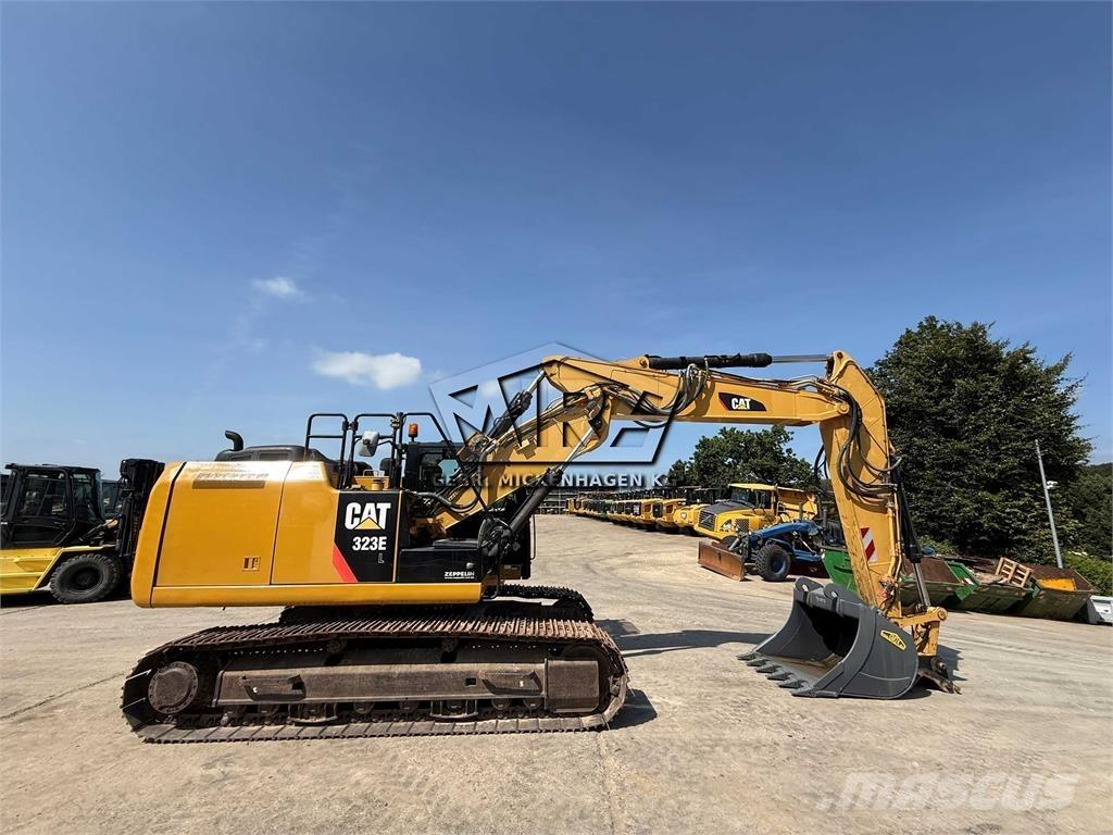 CAT 323 EL Lánctalpas kotrók