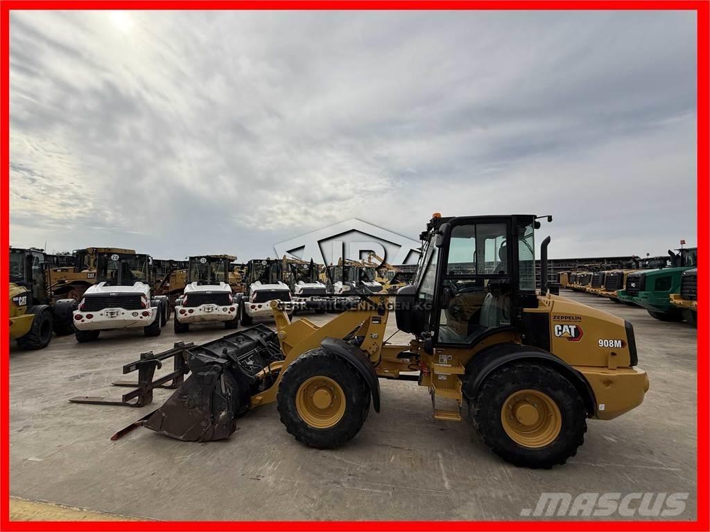 CAT 908 M Gumikerekes homlokrakodók