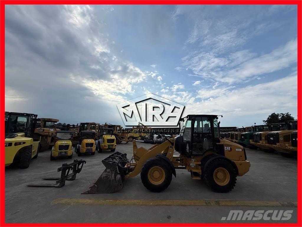 CAT 908 M Gumikerekes homlokrakodók