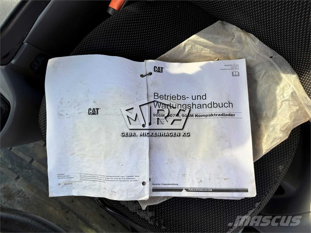 CAT 908M Gumikerekes homlokrakodók