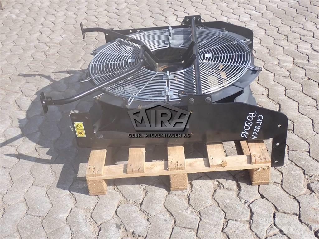CAT 926 M/ Lüfter Motorok