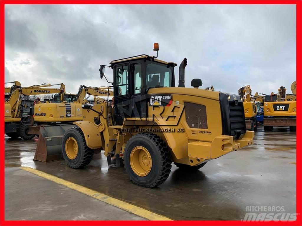 CAT 930M Gumikerekes homlokrakodók