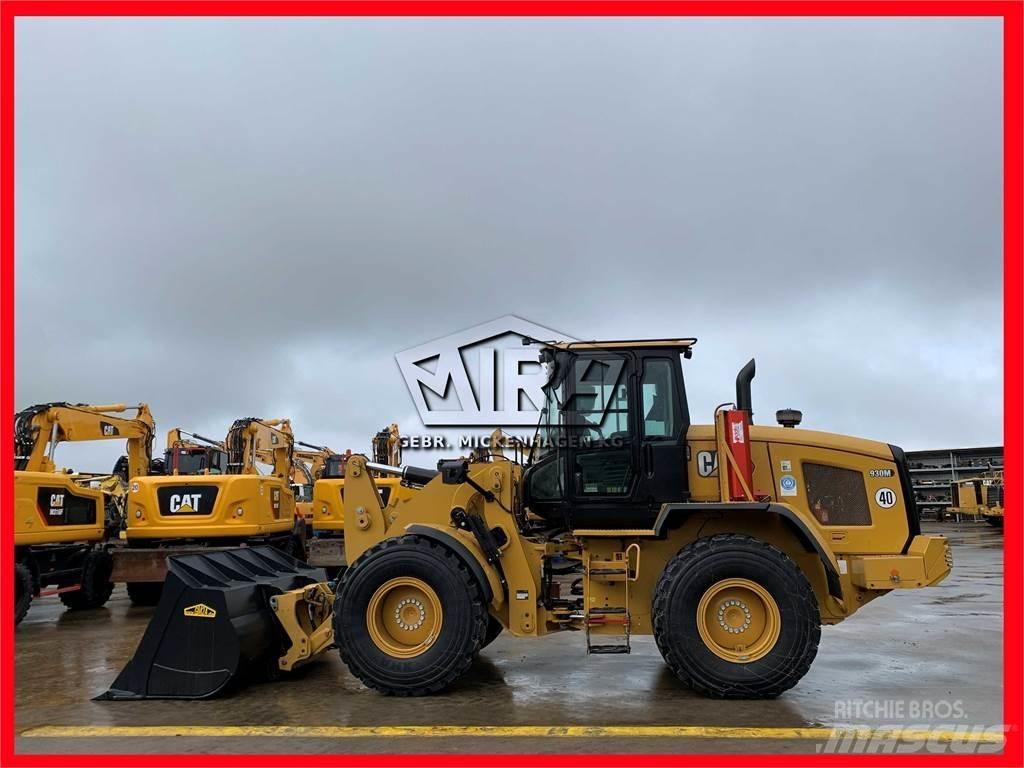 CAT 930M Gumikerekes homlokrakodók