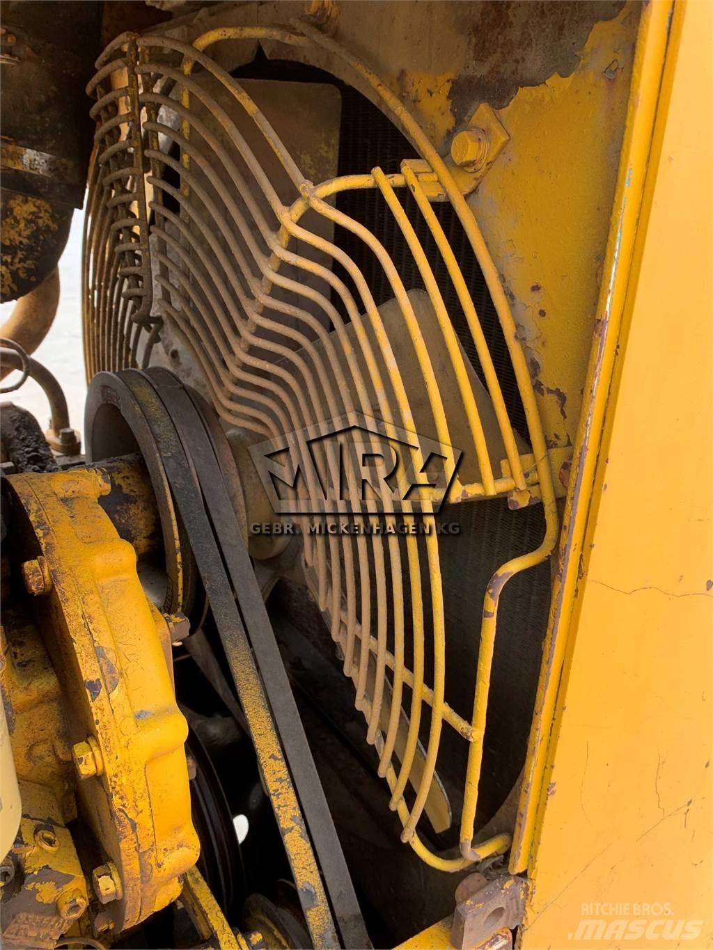 CAT 941 Lánctalpas homlokrakodók