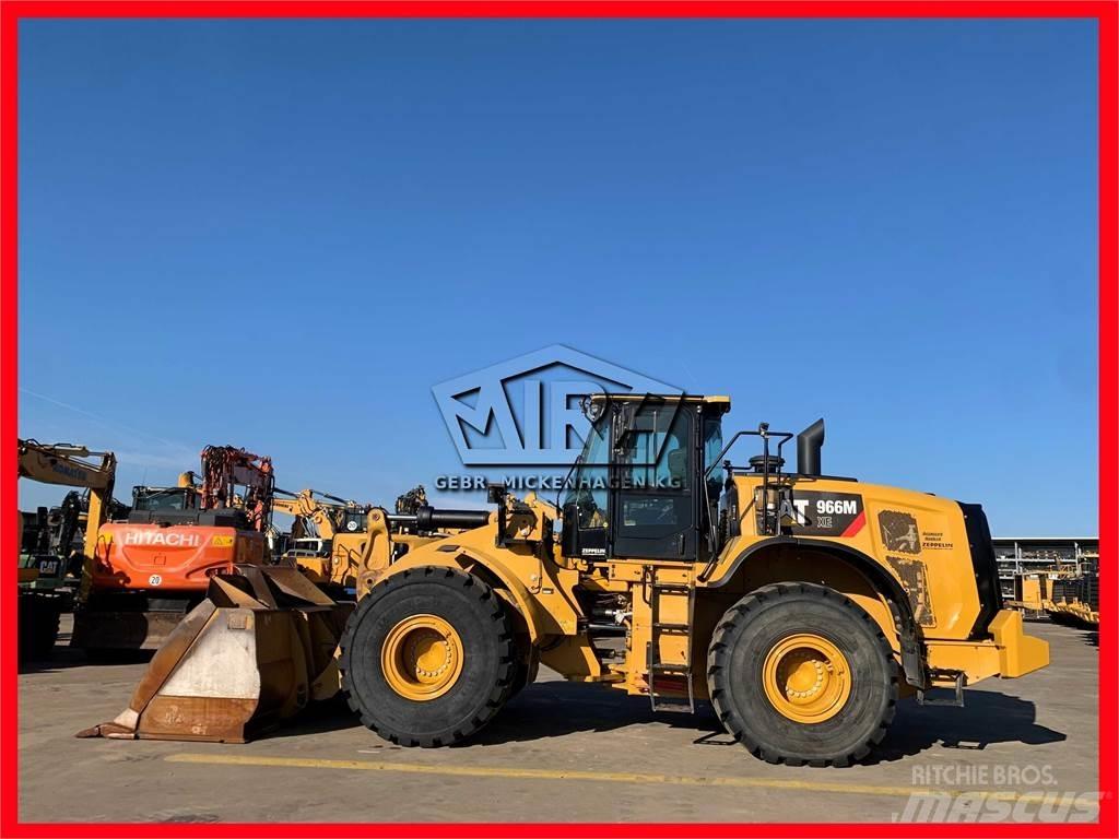 CAT 966M XE Gumikerekes homlokrakodók