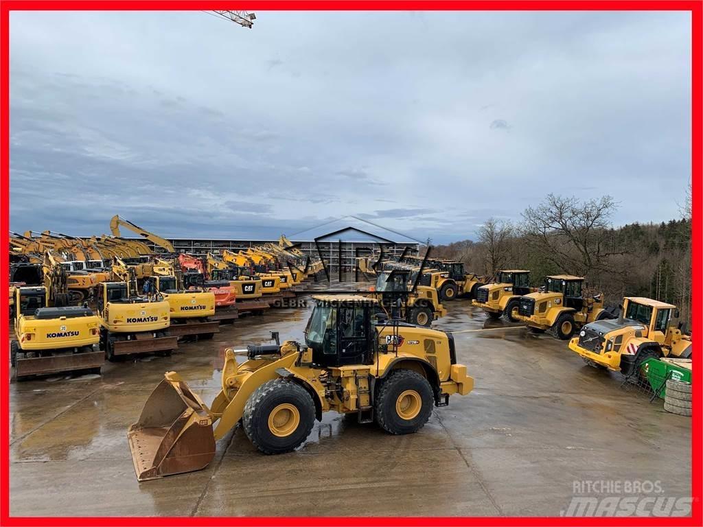 CAT 972M XE Gumikerekes homlokrakodók