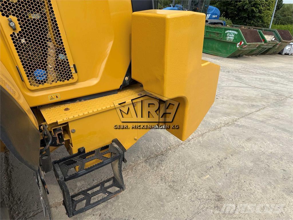 CAT 972M XE Gumikerekes homlokrakodók