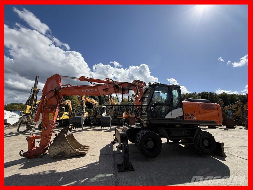 Hitachi ZX 220W-6 Gumikerekes kotrók