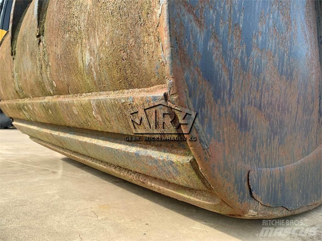 Komatsu 1800 mm Kotrók