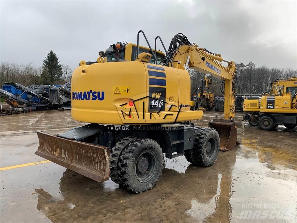 Komatsu PW148-10 Gumikerekes kotrók