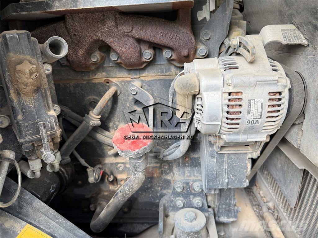 Komatsu WA70-7 Gumikerekes homlokrakodók