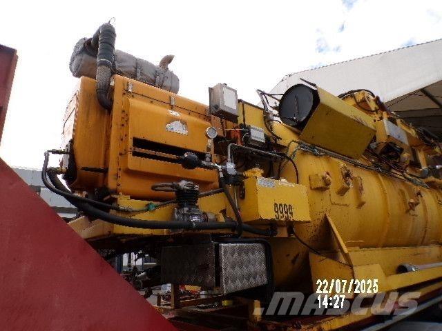  Assmann 8,0/236 PW Vákuum teherautok