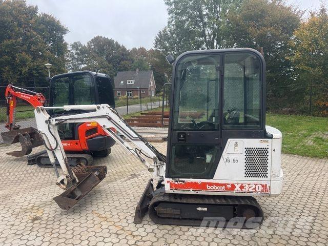 Bobcat X 320 Mini kotrók < 7t