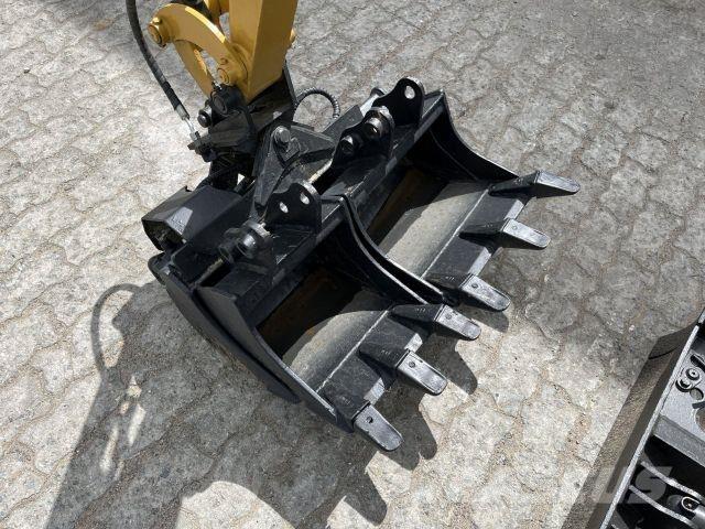 CAT 300.9D Építőipar - Egyebek