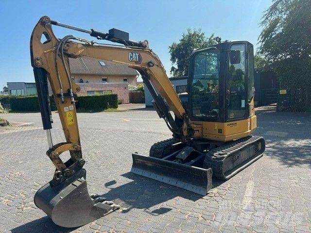CAT 304 Mini kotrók < 7t