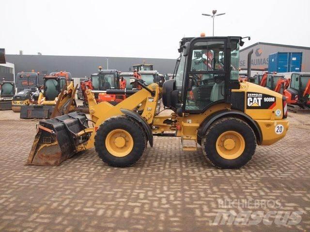 CAT 908M / 35 km/h Gumikerekes homlokrakodók