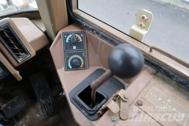 CAT 910 E Gumikerekes homlokrakodók