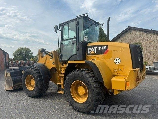 CAT 914M Gumikerekes homlokrakodók